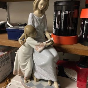 Lladro figurines mother and daughter